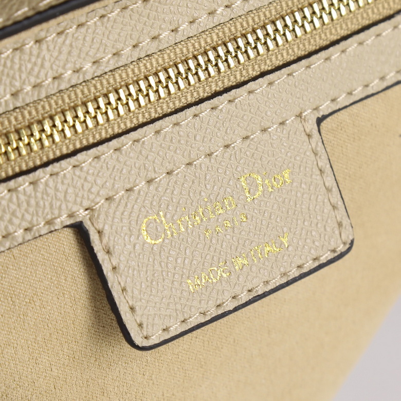 saddle 6666 25.5X20X6.5cm XM 4